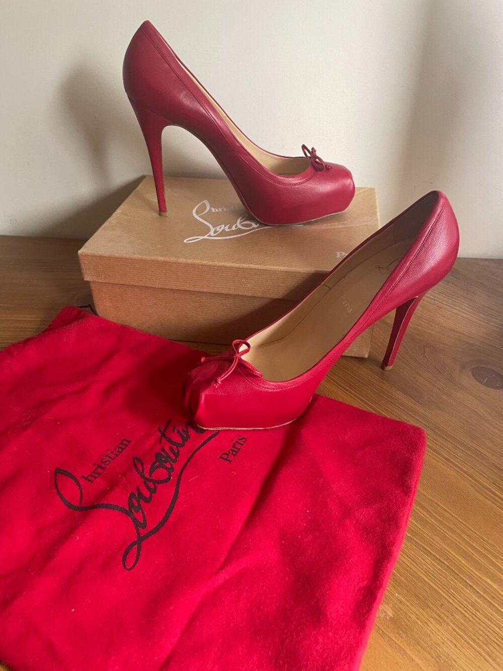 Christian Louboutin vintage "Lolo" platform bow pumps